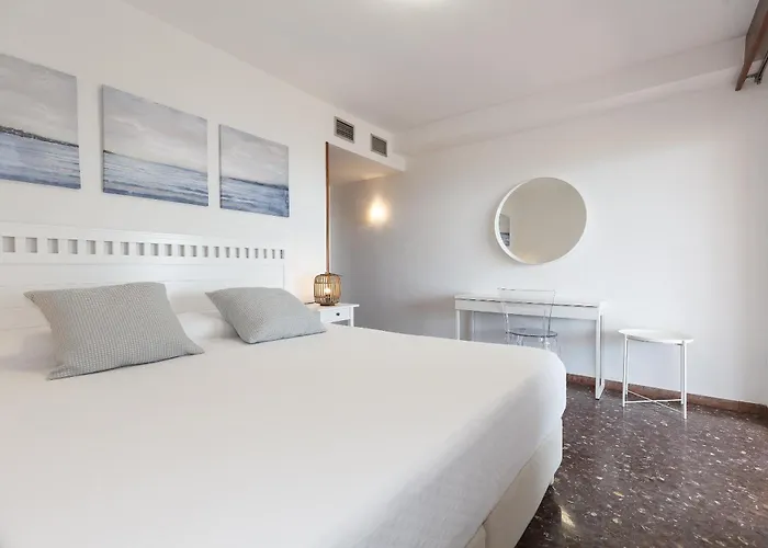 Apartment Uhc Anagabu Family Complex Salou